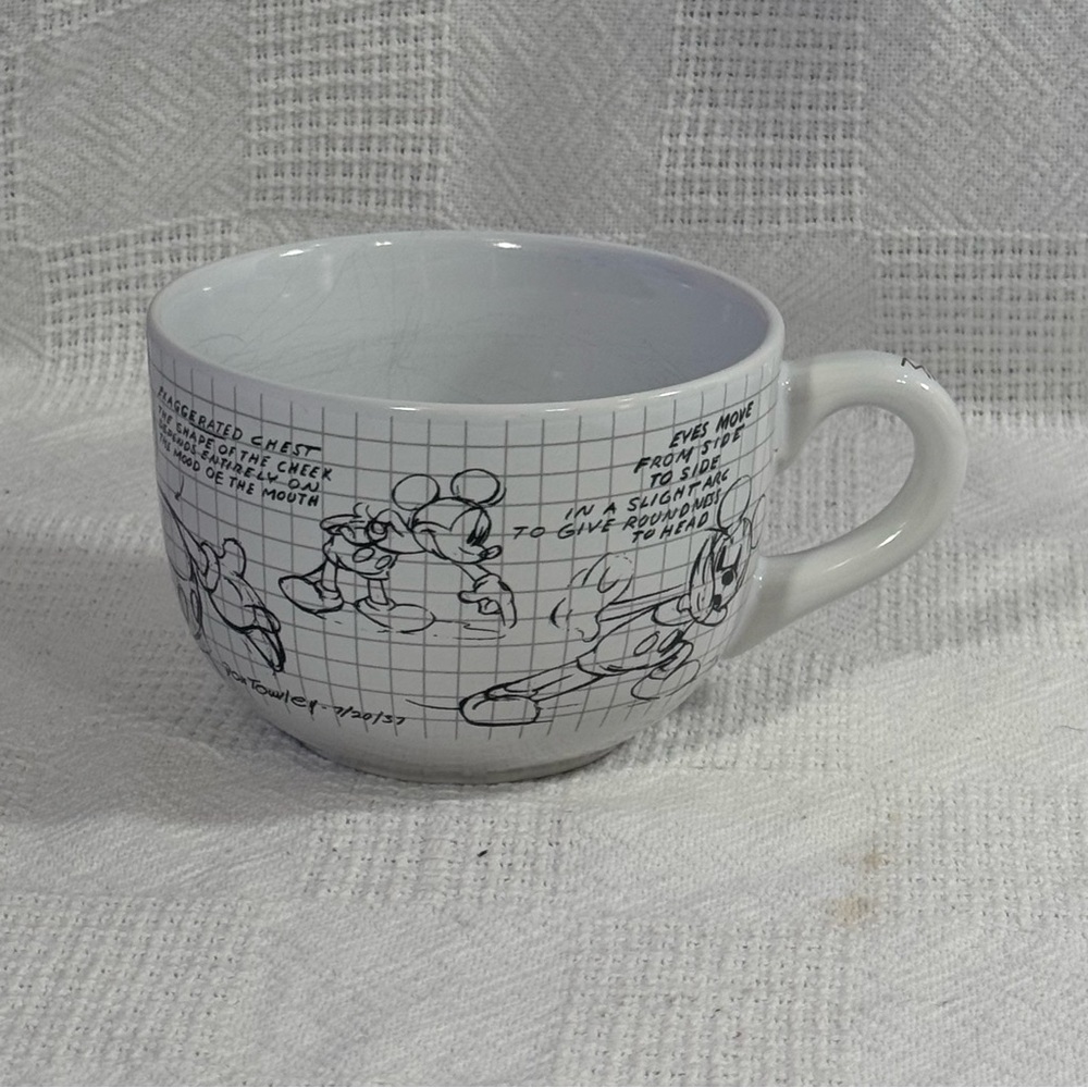 Disney Parks Sketchbook Mickey Mouse Soup Cup Mug‎ White Black Large 29 oz